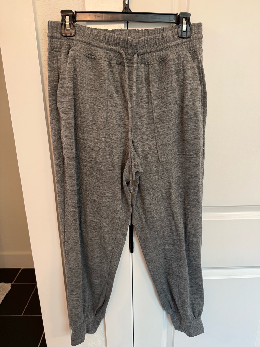 Lou & Grey Heather Gray Women's Knit Joggers